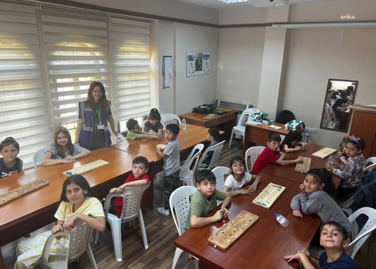 İzmit Belediyesi, Akıl ve Zeka Oyunları Atölyeleri’ni Yenişehir ve Gündoğdu Mahalleleri’nde de açtı