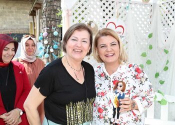 İzmit Belediyesi, Çınar Kahvaltı Evi’ni Hizmete Açtı