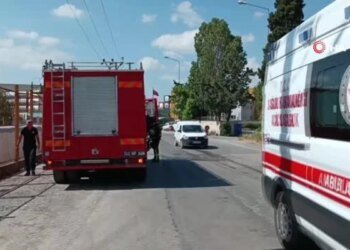 Kauçuk fabrikasında yangın çıktı, işçiler müdahale etti