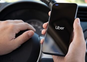 Uber, Türkiye’de taksi uygulaması ile yoluna devam ediyor