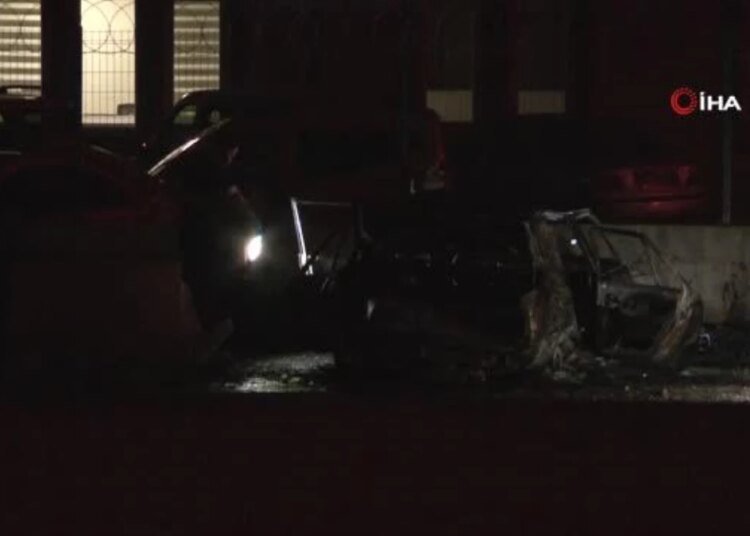 Yanan otomobili bırakıp kaçtı: Aracın üzerindeki piknik tüpü dikkat çekti