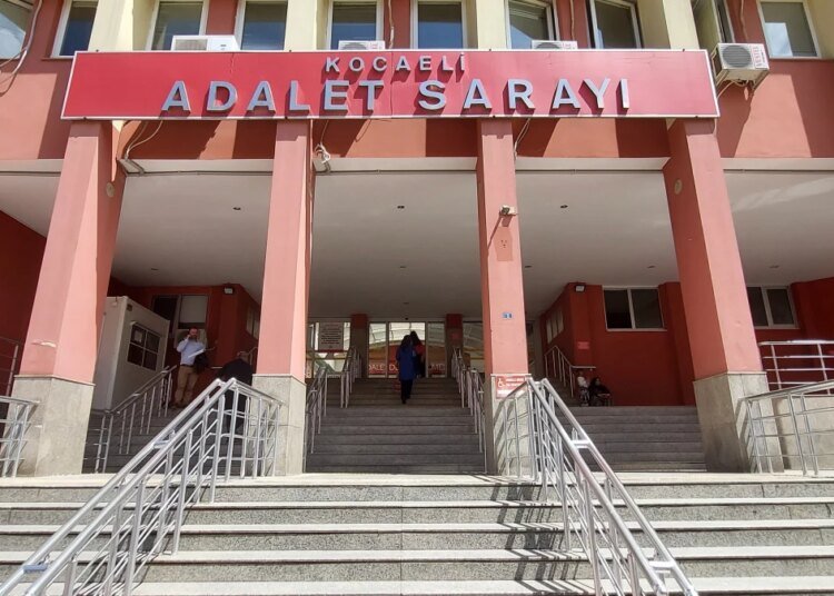 Eski sevgilisinin arkadaşları tarafından kaçırılan kızdan korkunç ifade: Beni öldürüp gömmek için yer aradılar