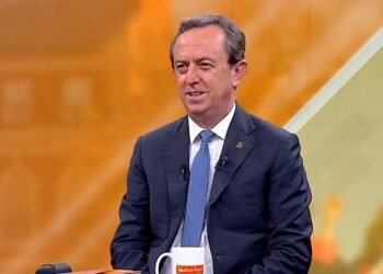 Geleceğe hazırlayan üniversiteler seçin 