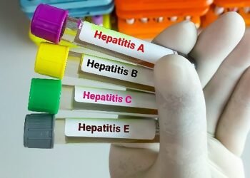 Hepatitte Aşılama Kronik Enfeksiyonları Önlemede %95 Etkili