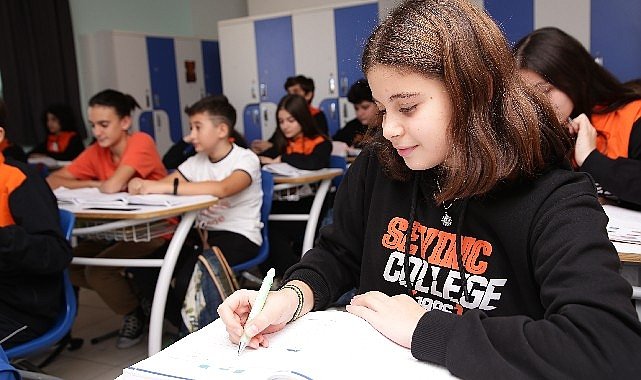 LGS 2023’te Sınavın Sürpriz İngilizce Kahramanları, %95 doğru ortalaması!
