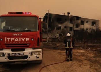 Manavgat Ahmetler sakinlerine yangınla mücadele eğitimi verildi