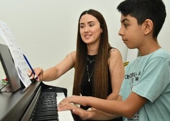 Mersin Yenişehir Belediyesi yaz okulu sanat ve spor kursları başladı