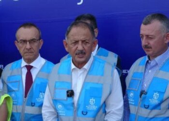 Bakan Özhaseki: İzmit Körfezi’nden 33 milyon metreküp çamur çıkartacağız