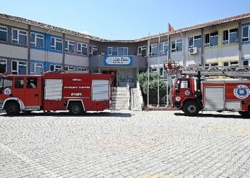 Okul yangını korkuttu