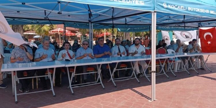 Terörle Mücadele Derneğinin Şehit ve Gaziler İçin, Düzenlediği Aşure İkramı İlgi Odağı Oldu.