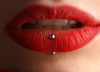 Piercing Yaptıracaklara Kötü Haber: Alerjik Reaksiyonlara Yol Açabilir!