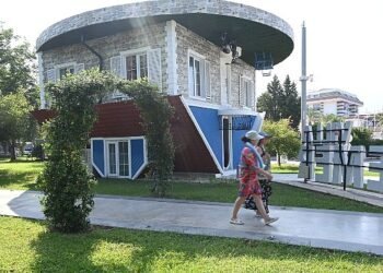 Ters eve büyük ilgi