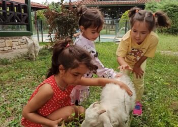 KARTEPE’DE SIFIR DİJİTAL UYGULAMASI İLE AÇILAN “BÜYÜK ANNENİN ÇİFTLİK ANA OKULU” TÜRKİYE’DE BİR İLKİ GERÇEKLEŞTİRDİ
