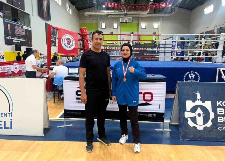 Depremzede boksör Nurgül Güzel Türkiye Boks Şampiyonası’nda üçüncü oldu