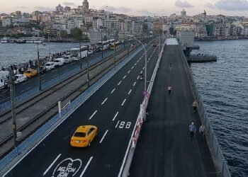 Galata Köprüsü’ndeki çalışma planlanandan önce bitirildi