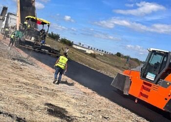 Kandıra Akçakese Köy İçi Yolu Genişletildi