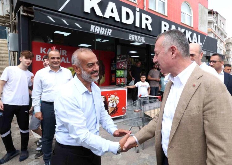 Kocaeli Büyükşehir Belediye Başkanı Gebze’de Esnaf ve Vatandaşlarla Buluştu