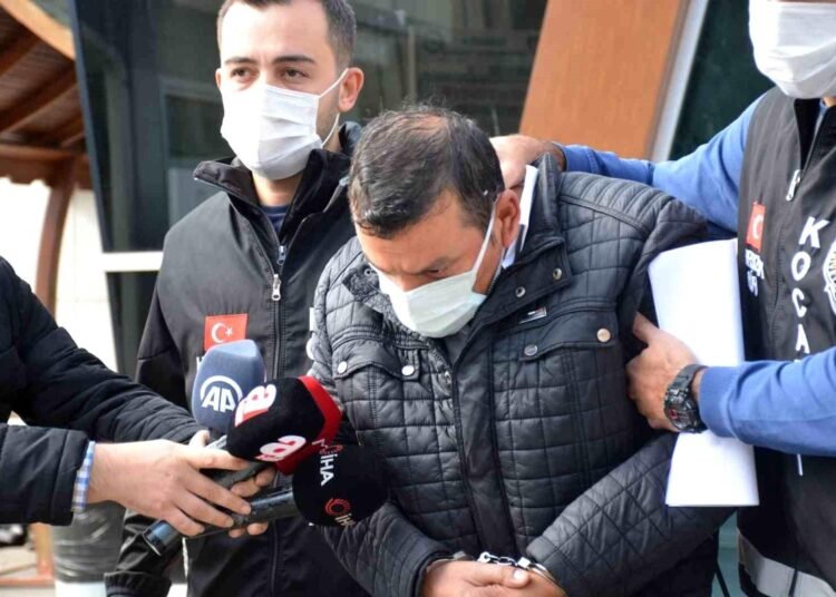 Kocaeli’de Polis Memurunu Sürükleyen Sürücünün Yargılanması Devam Ediyor