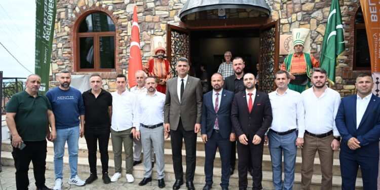 CHP Kartepe’nin Yeni İlçe Başkanı; Bayrak