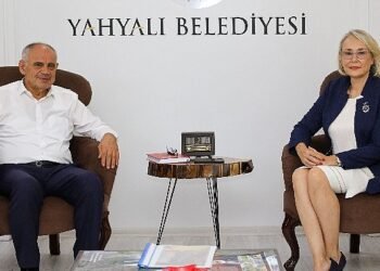 Tohumluk Vakfı’nın eğitim projesine Yahyalı Belediyesi’nden destek