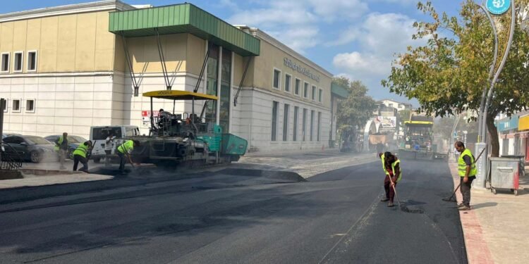 Atatürk Bulvarı asfaltlanıyor