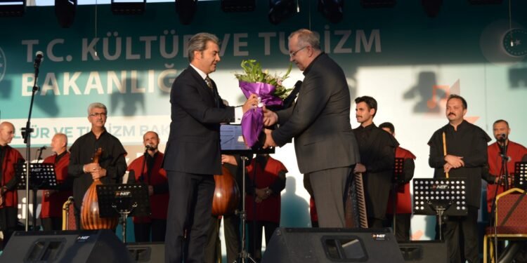 Konya Festivali’nde göz doldurdu