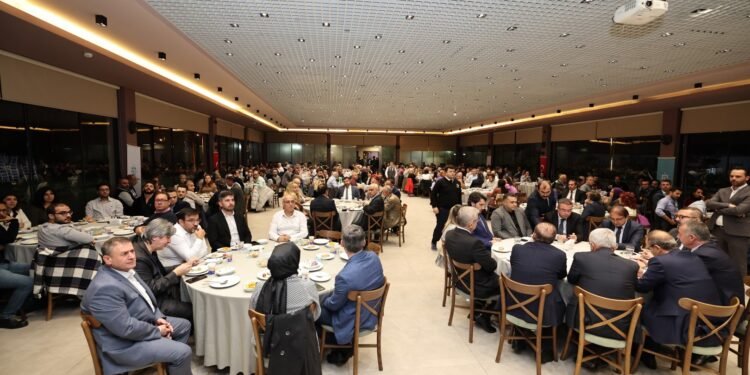 her zaman yanınızda olacağız”