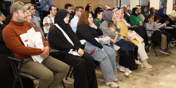 çocukların yazdıkları öyküler var