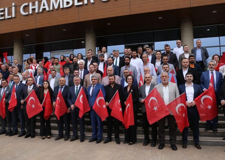 Cumhuriyet’in 100. Yılında  KOTO kırmızı- beyaza boyandı