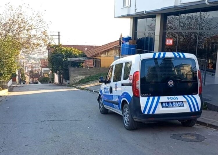 BİM Markete ait transpalet tehlikeli bir şekilde yokuş aşağı indi