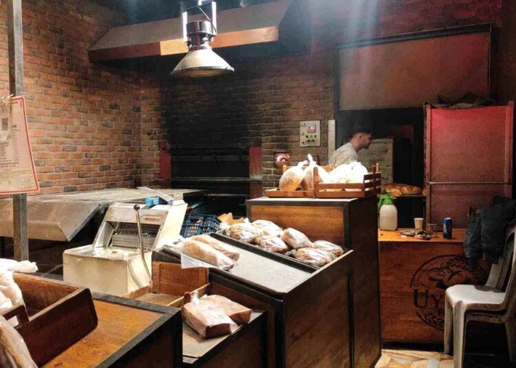 İzmit’te bir fırının bacasında yangın çıktı