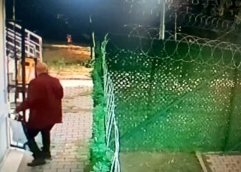 Kocaeli’de Muhtarlık Binası Kurşunlandı