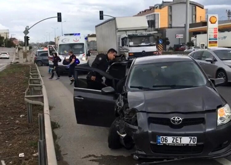 Kocaeli’de Trafik Kazası: 1 Yaralı