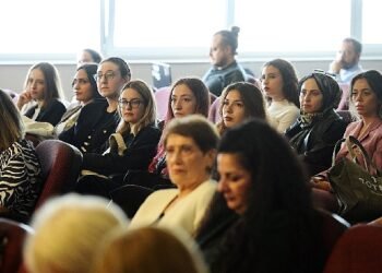 3 Uluslararası Sürdürülebilir Yaşam Kongresi Karşıyaka’da yapıldı Tugay; “Hedeflerimize kararlılıkla ilerliyoruz”