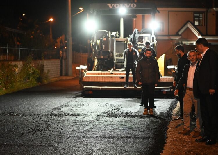 KARTEPE SARIMEŞE MAHALLESİ’NE 310 TON ASFALT