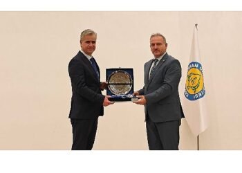 Harran Üniversitesi’nde ‘Dünya Düzeni ve Türkiye Programı’ düzenlendi.