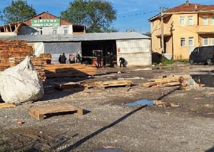 Kartepe’de Keresteciye Saldırı: Bir Kişi Yaralandı