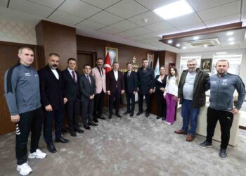 Kocaeli Büyükşehir Belediye Başkanı Sporun Gelişimi İçin Çalışıyor
