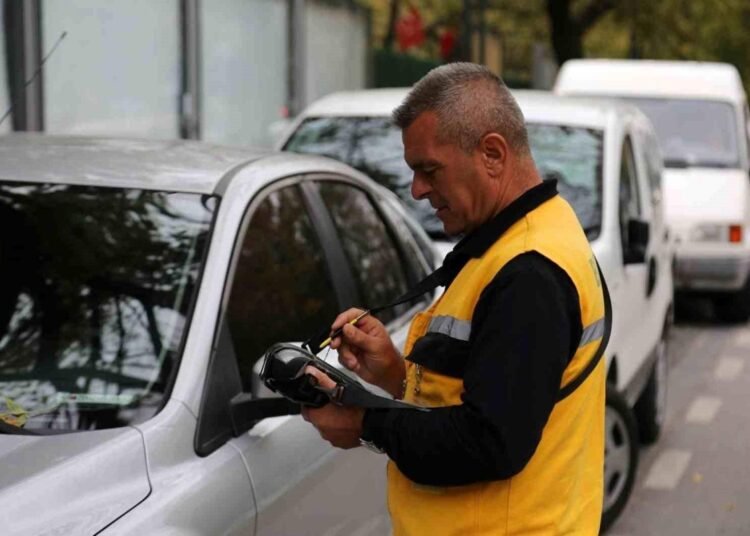 Yol üstü parklanmada yeni ücret