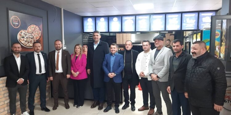 Pizza Storm Kartepe Şubesi; FSM Açıldı..