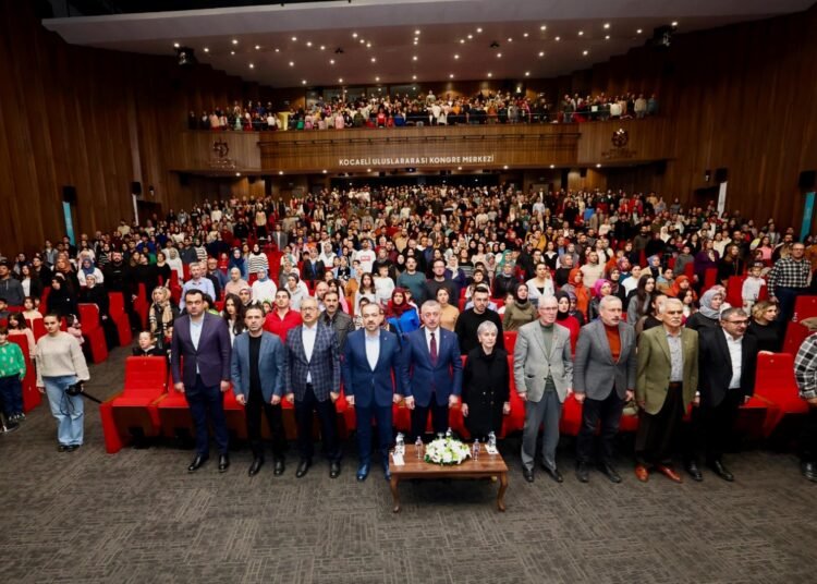 “Akif’e olan borcumuzu ancak Asım’ın Neslini anlayarak ödeyebiliriz”