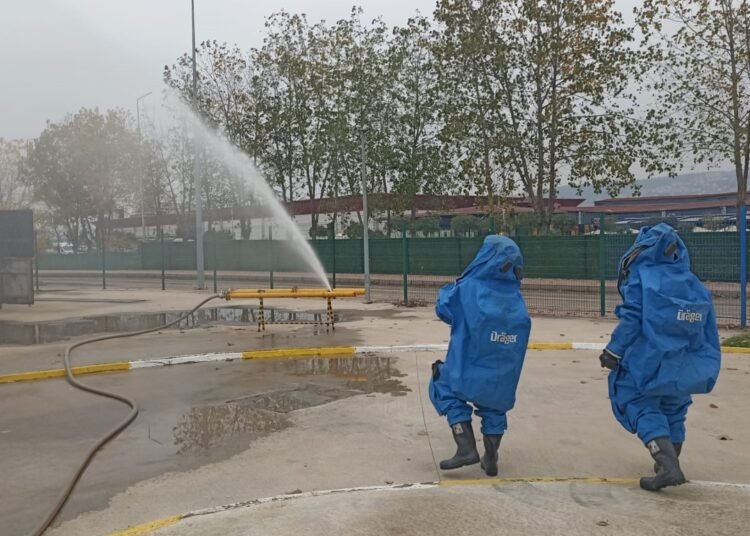 Büyükşehir İtfaiyesinden KBRN eğitimi   