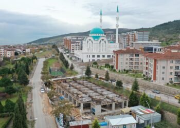 Derince’de inşa edilen Cemevi yükseliyor