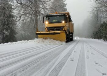 Büyükşehir ekipleri kar nöbetindeydi   