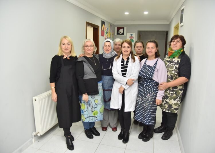 KARTEPELİ KURSİYERLER YETENEKLERİNİ KEŞFEDİYOR