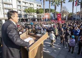 Başkan Kırgöz’den Miting Gibi Aday Adaylığı Açıklaması