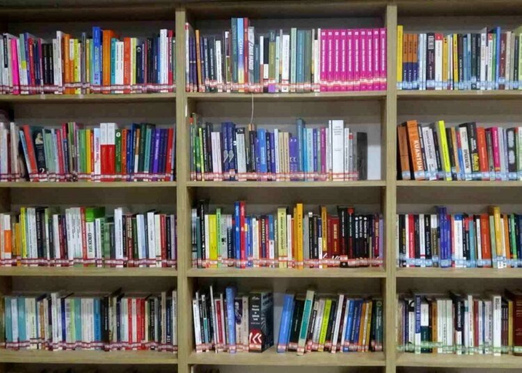 Hükümlü ve tutukluların hayatını değiştirecek kütüphane