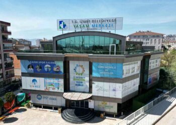 İzmit Belediye Başkanı Fatma Kaplan Hürriyet, Kuruçeşme Yaşam Merkezini Ziyaret Etti