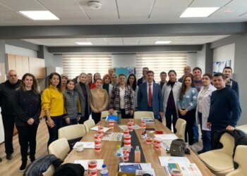 İzmit Belediye Başkanı Okulları Ziyaret Etti