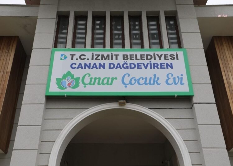 İzmit Belediyesi, Çınar Çocuk Evi’ni Prof. Dr. Canan Dağdeviren’e ithaf etti